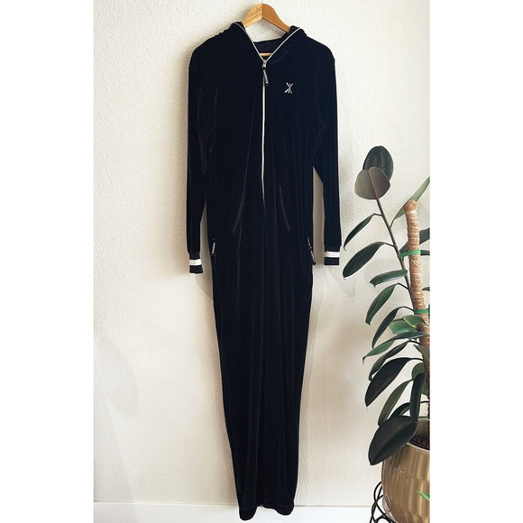 Onepiece Black Hooded Jumpsuit with White Details - Picture 1 of 9
